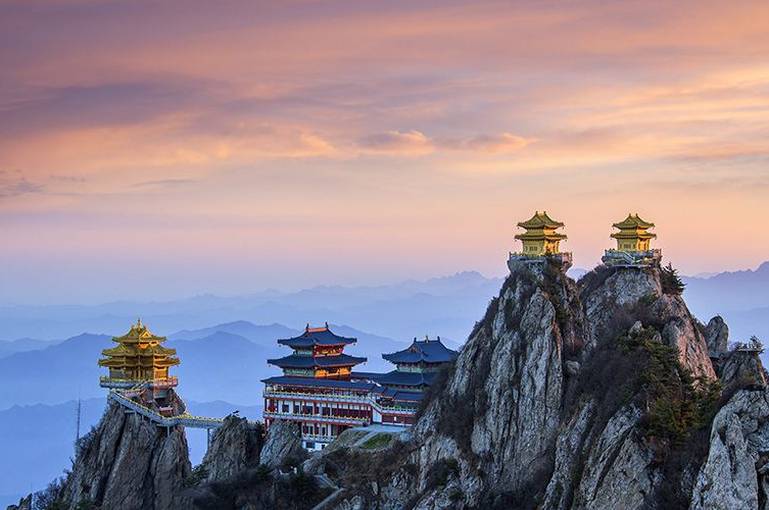 河南省经典十日游 （郑州、开封、洛阳、少林寺、龙门石窟、老君山）