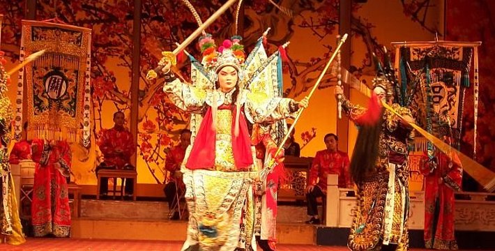 四川重庆两地联合举办第四届川剧节