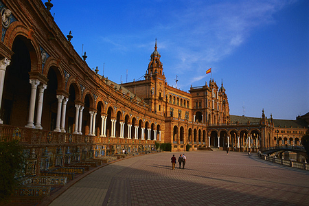 新西兰驻华大使、西班牙与中国建立旅游合作